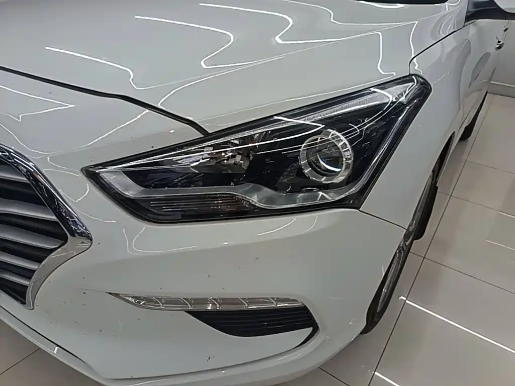 Hyundai Mistra — фото 23