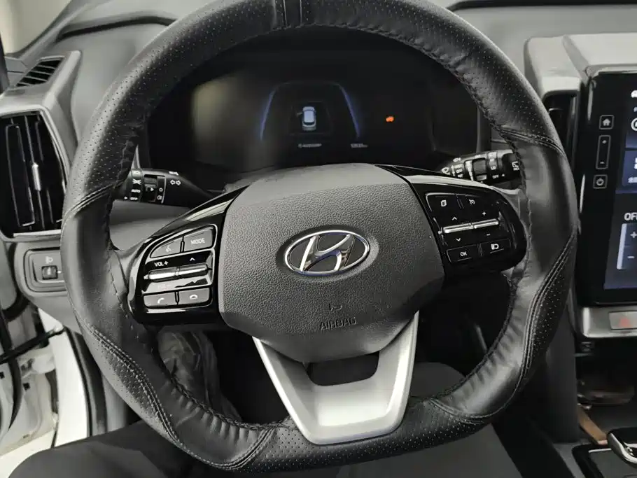 Hyundai ix35 — фото 15
