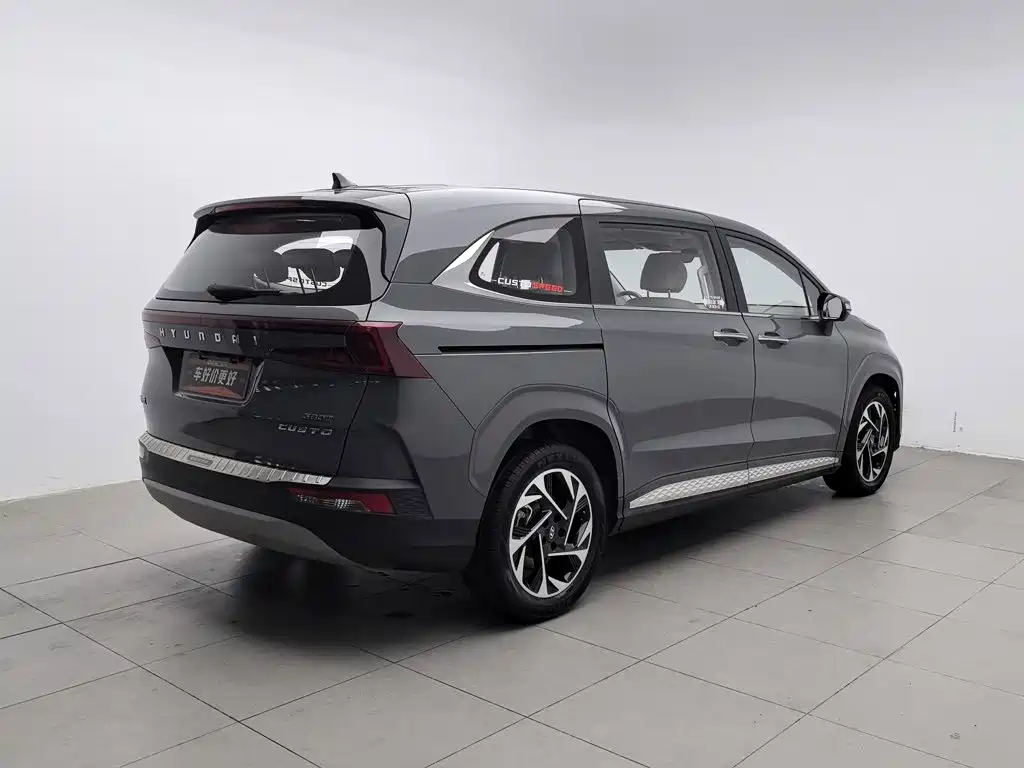 Hyundai Custo — фото 2
