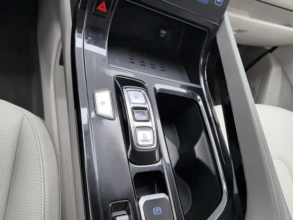 Hyundai Custo — фото 13