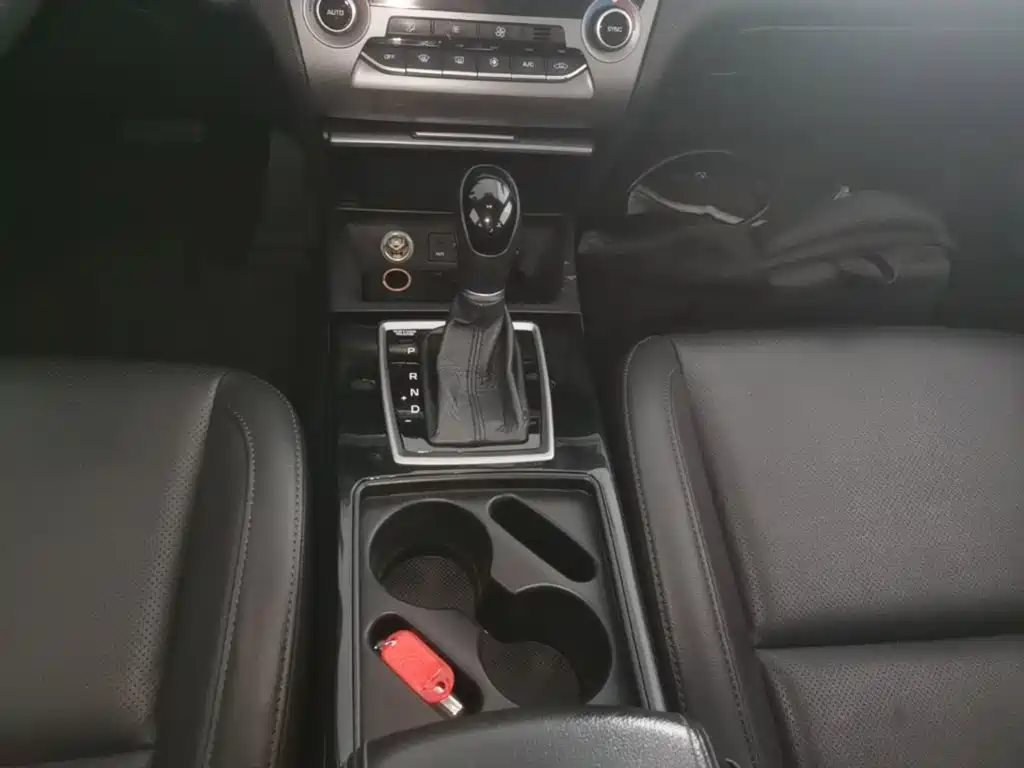 Hyundai Mistra — фото 13