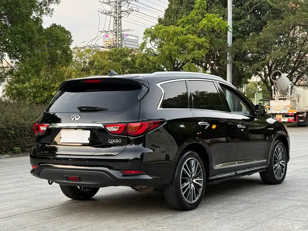 Infiniti QX60 (Import) — фото 7