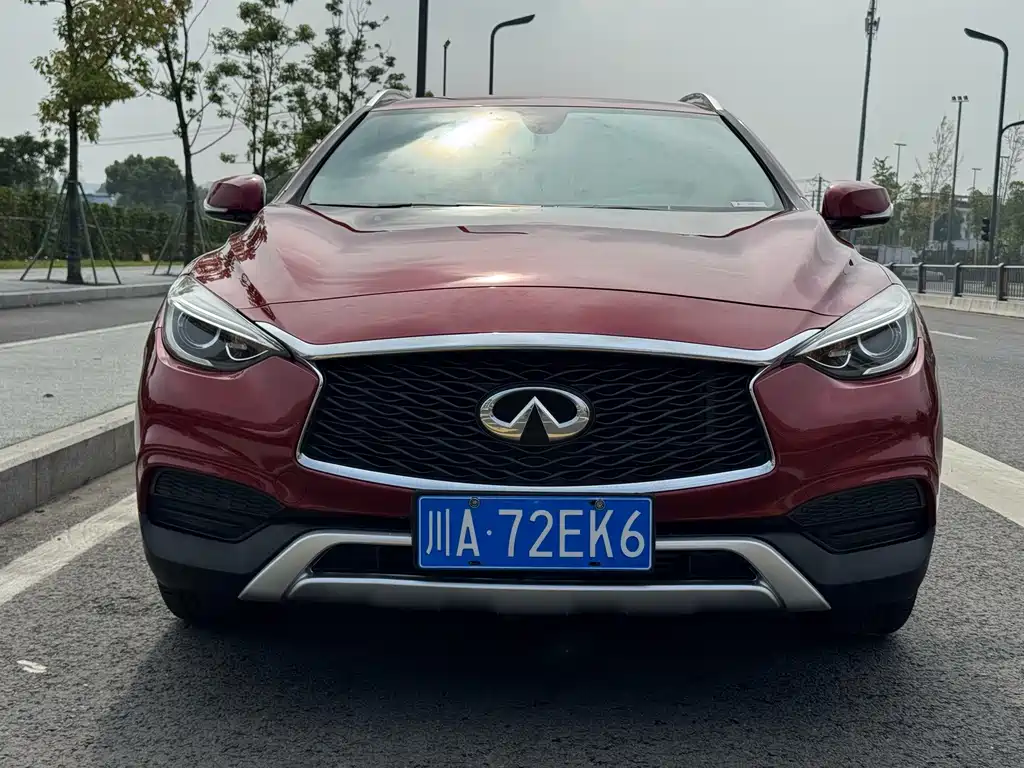 Infiniti QX30 — фото 2