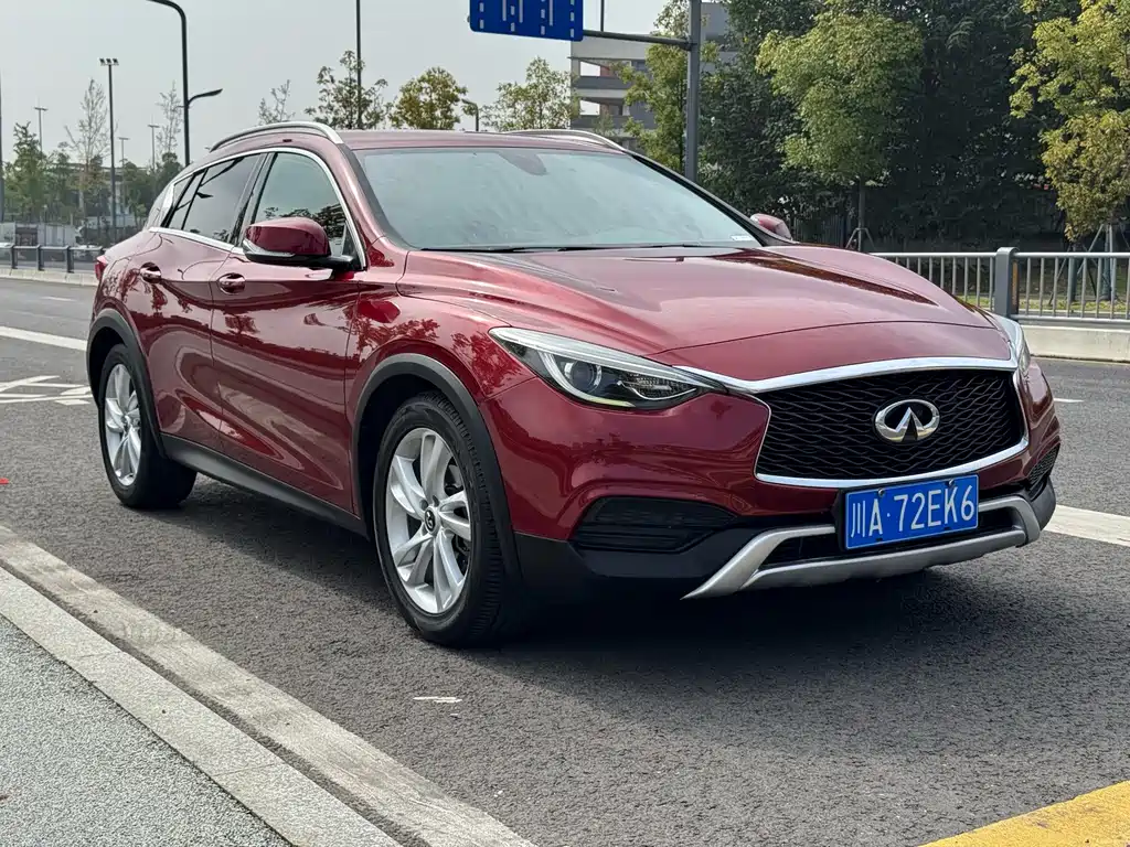 Infiniti QX30 — фото 3