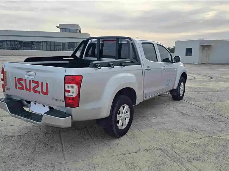 Isuzu RE-MAX Ruimai — фото 7