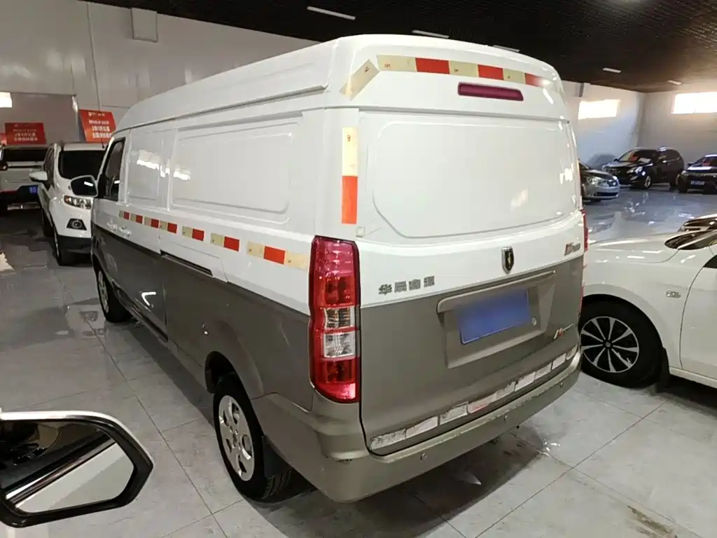 Jinbei Hiace X30L — фото 4