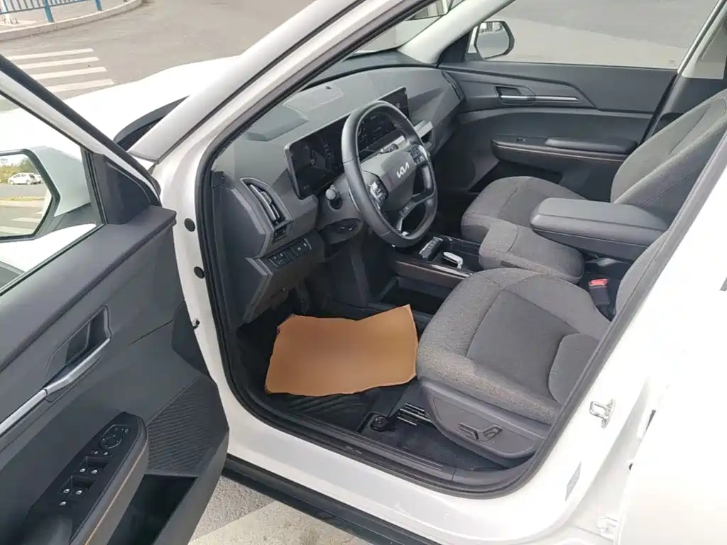 Kia EV5 — фото 15