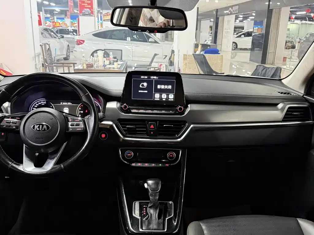 Kia Sportage — фото 5