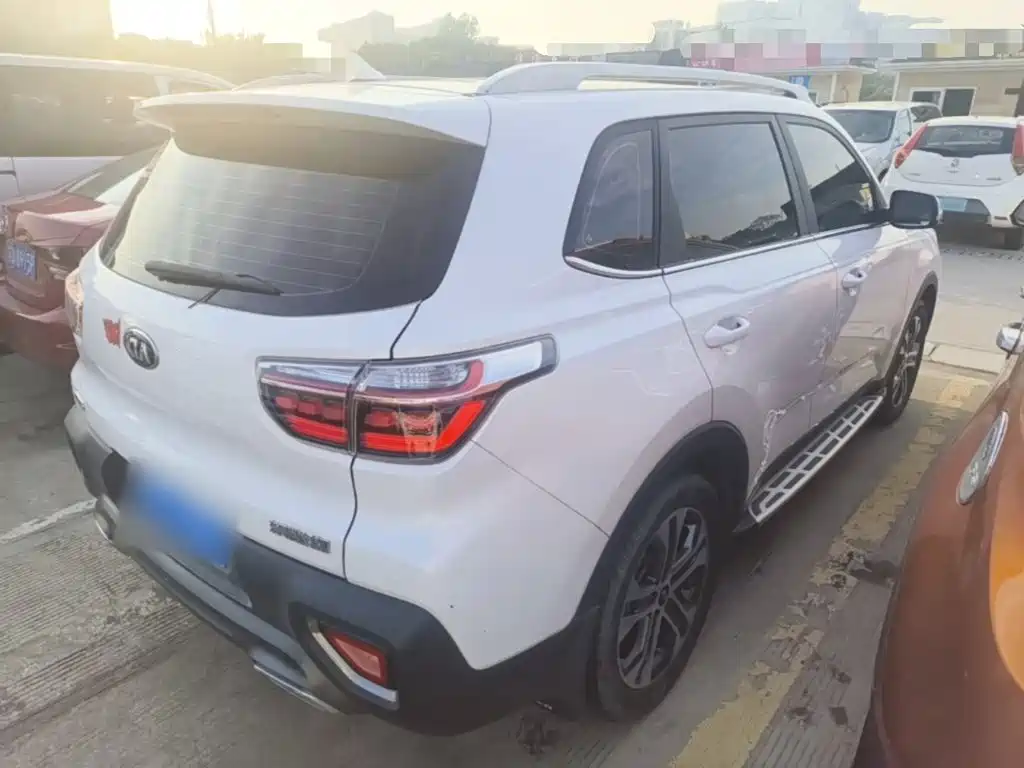 Kia Sportage — фото 6