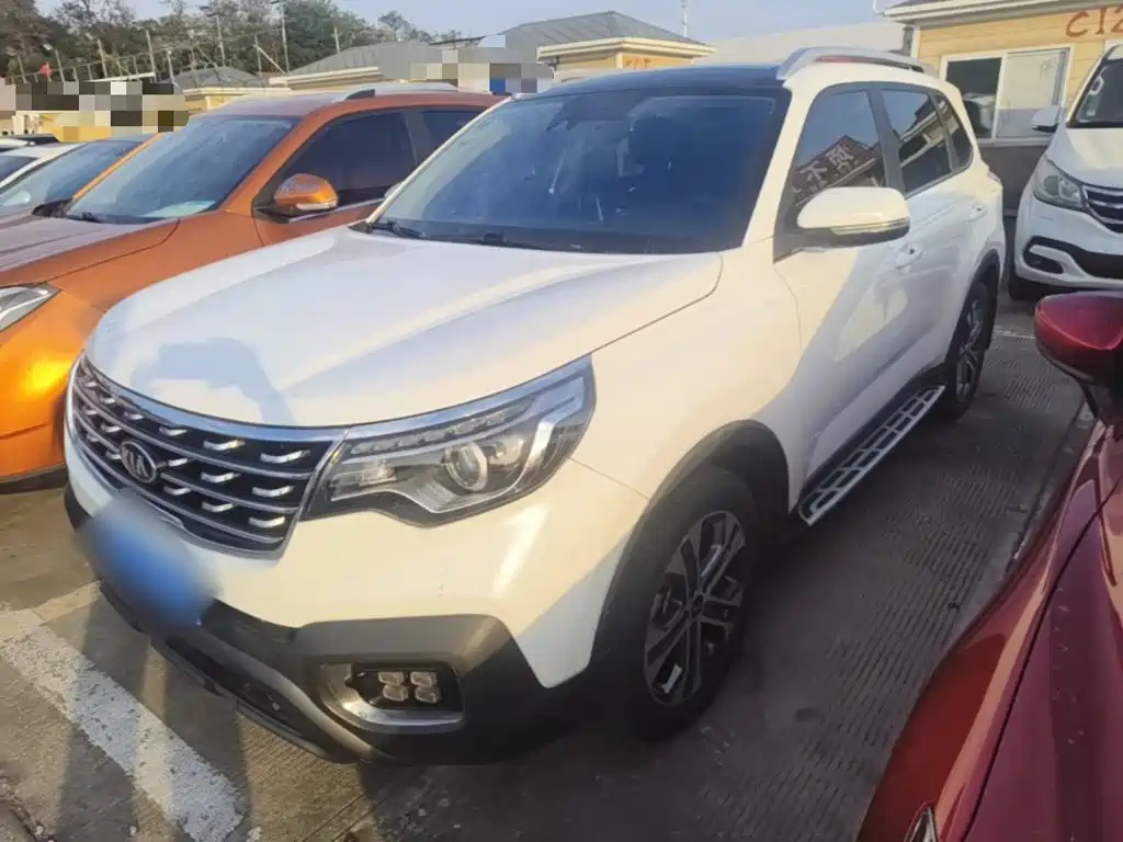 Kia Sportage — фото 1