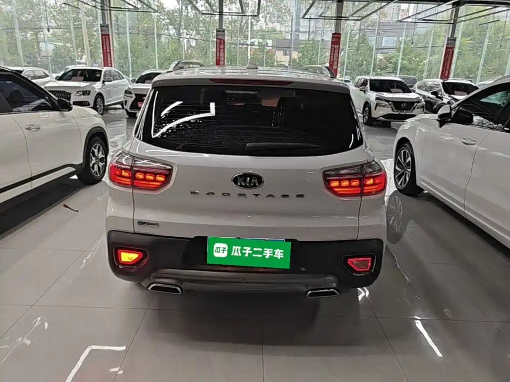 Kia Sportage — фото 5