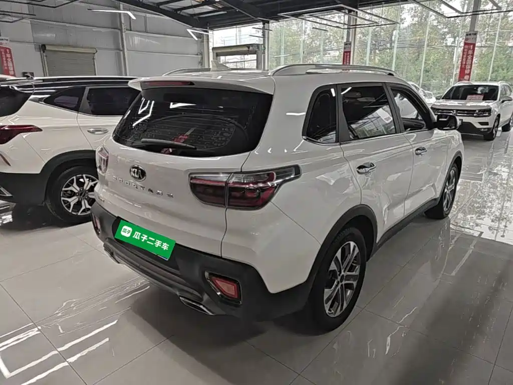 Kia Sportage — фото 6
