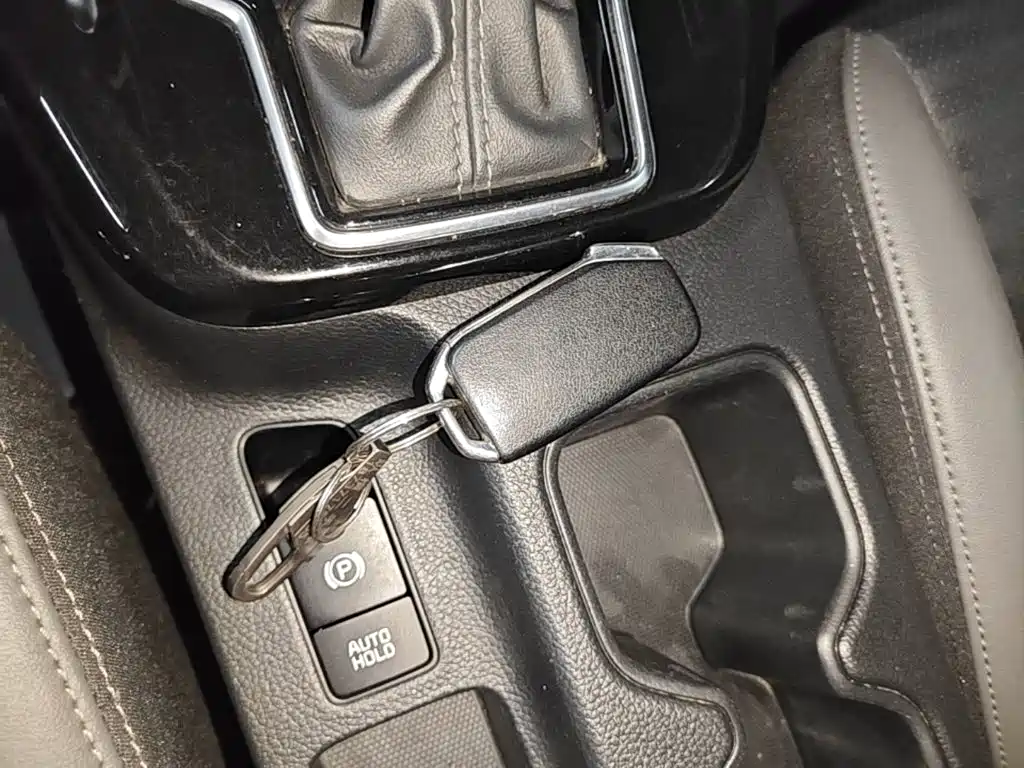 Kia Sportage — фото 8
