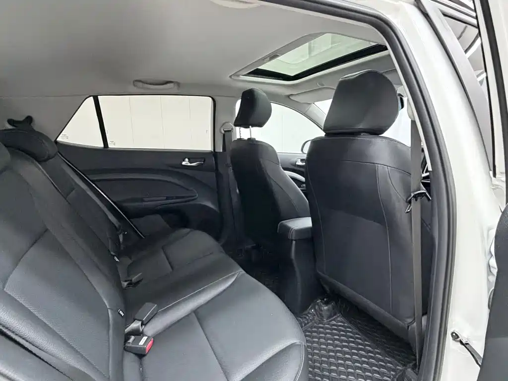Kia KX1 — фото 18