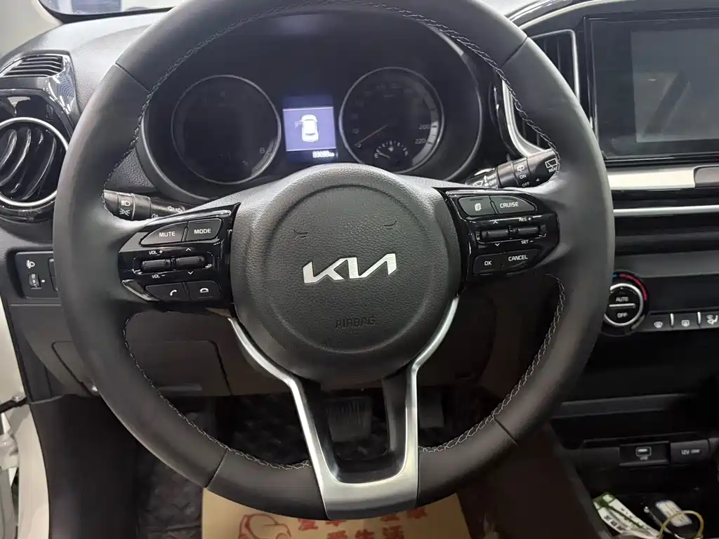 Kia KX1 — фото 8