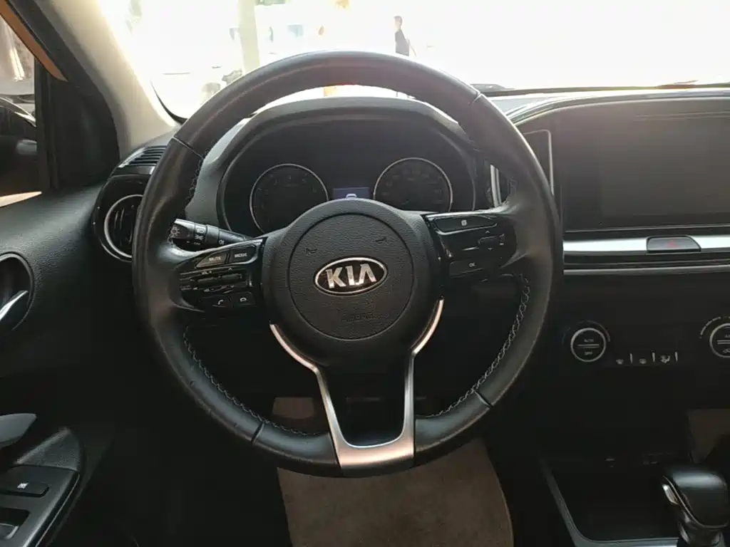 Kia KX1 — фото 6