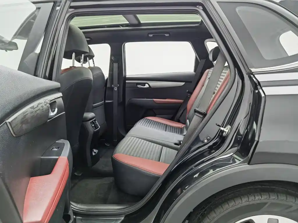 Kia Sportage — фото 15