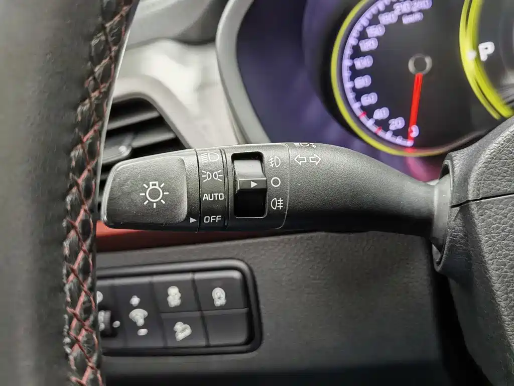 Kia Sportage — фото 21