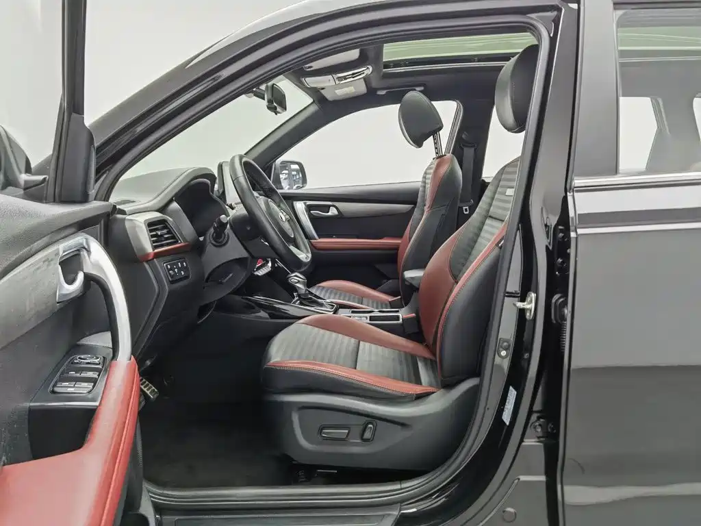 Kia Sportage — фото 10