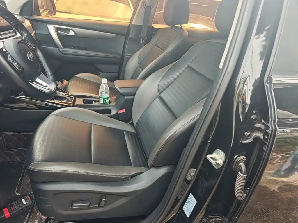 Kia Sportage — фото 14