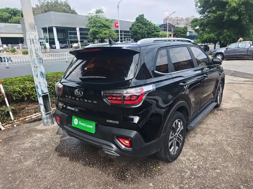 Kia Sportage — фото 6