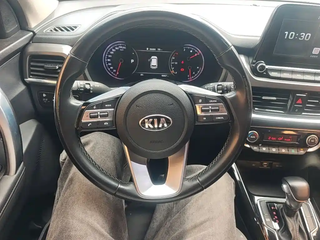 Kia Sportage — фото 10