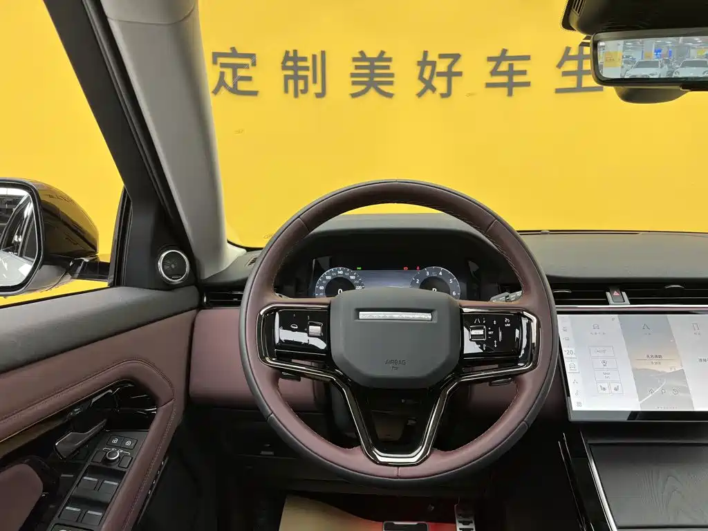 Land Rover Evoque — фото 15