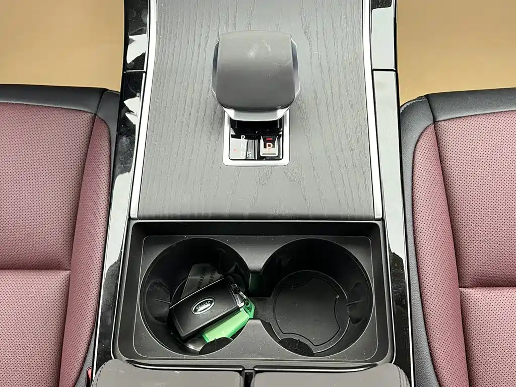 Land Rover Evoque — фото 20