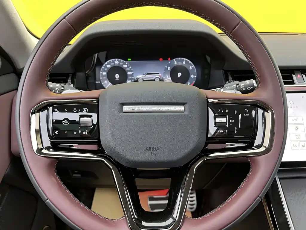 Land Rover Evoque — фото 33