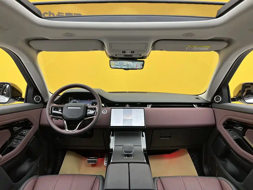 Land Rover Evoque — фото 40