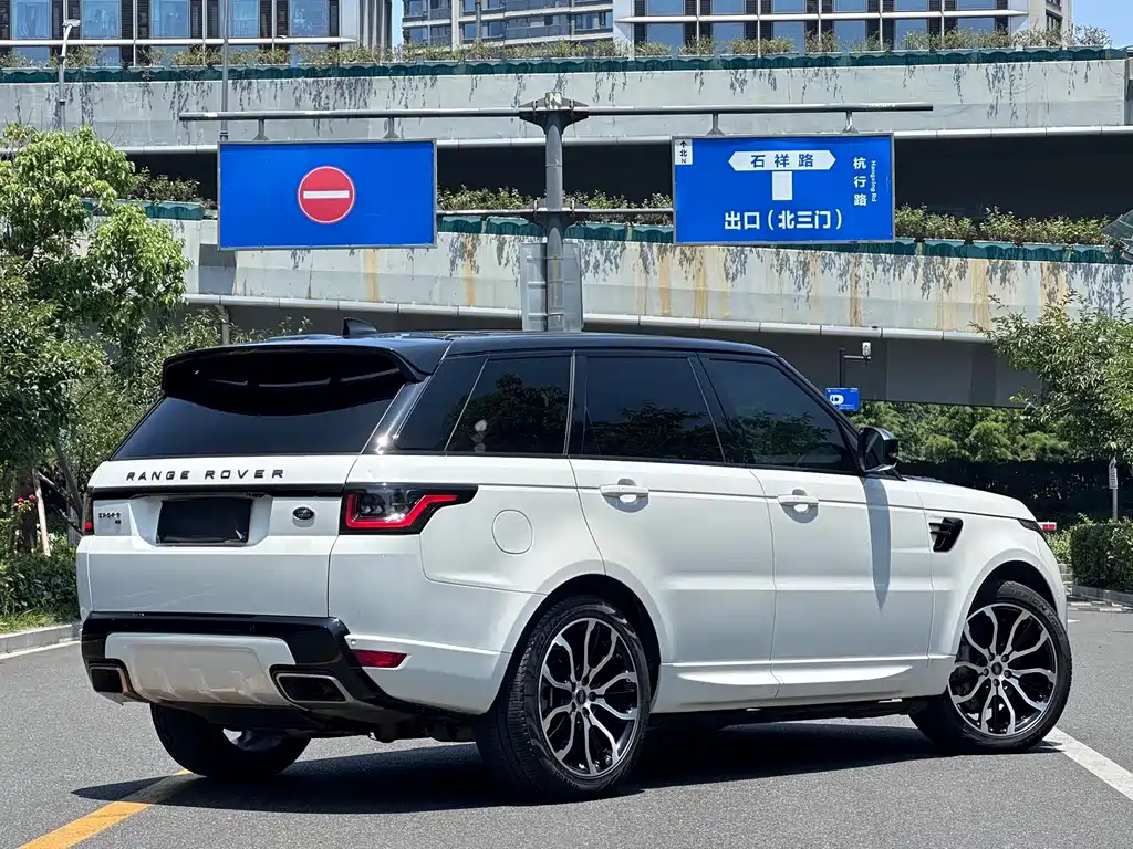 Land Rover Sport — фото 13