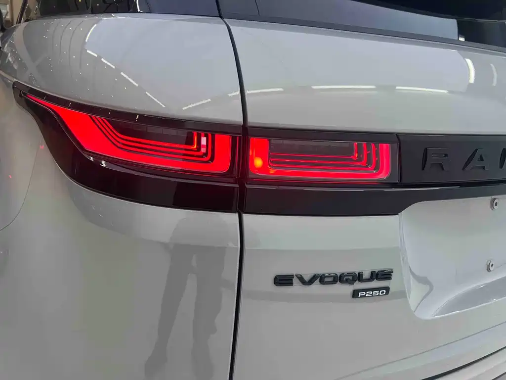 Land Rover Evoque — фото 8