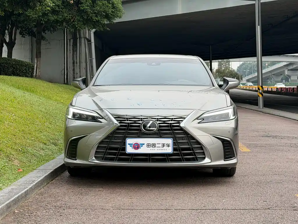 Lexus ES — фото 2