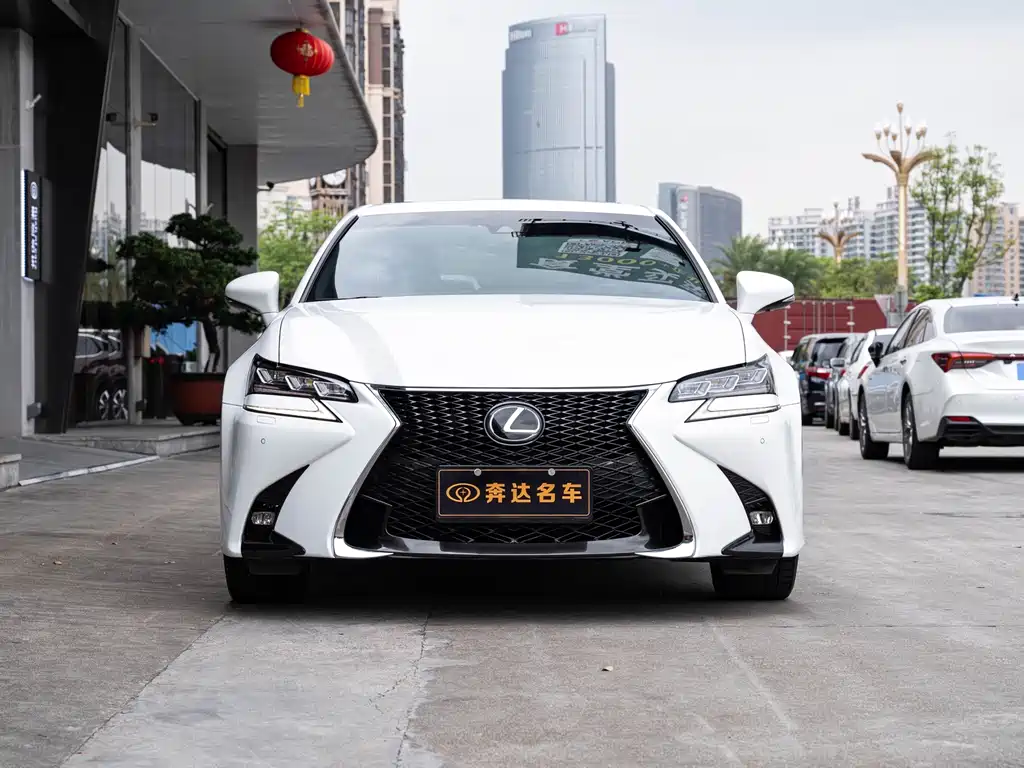 Lexus GS — фото 2