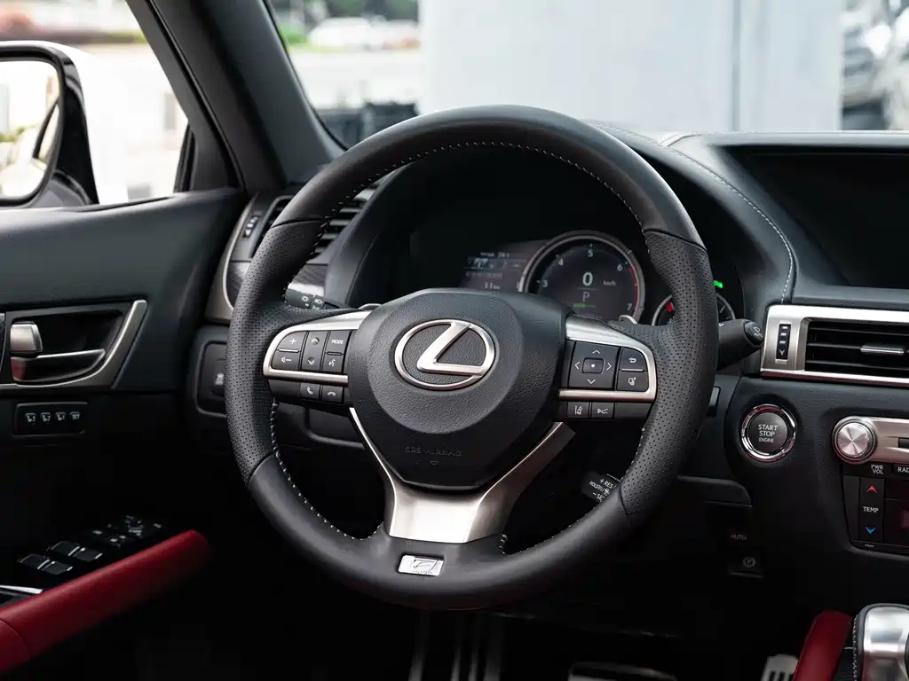 Lexus GS — фото 14