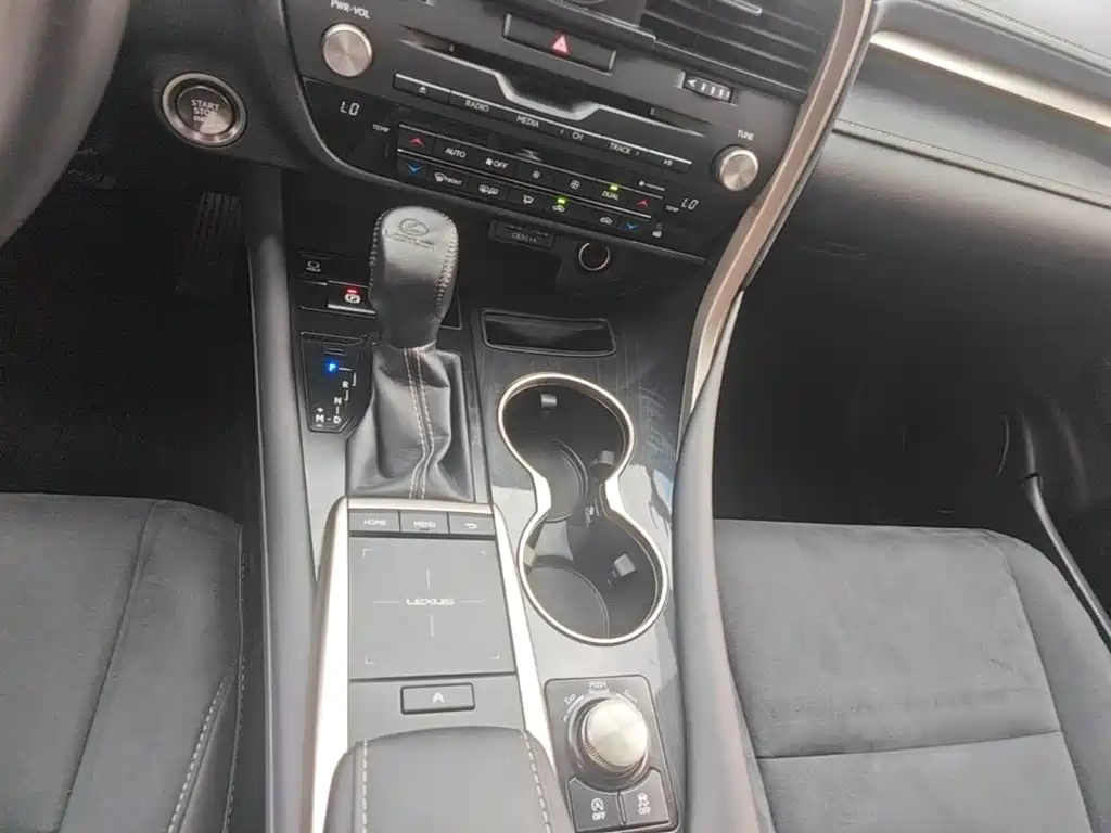 Lexus RX — фото 13