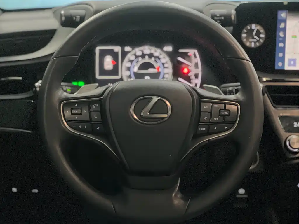 Lexus ES — фото 9