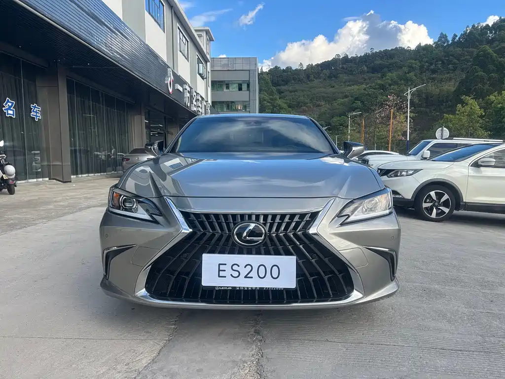 Lexus ES — фото 2