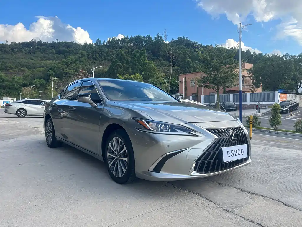 Lexus ES — фото 3