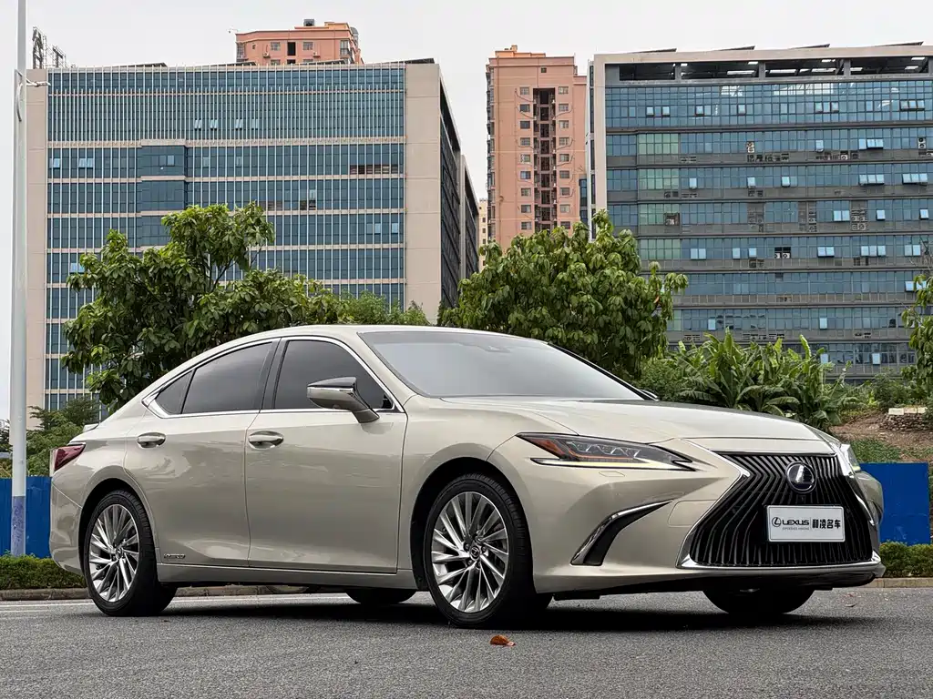 Lexus ES — фото 3