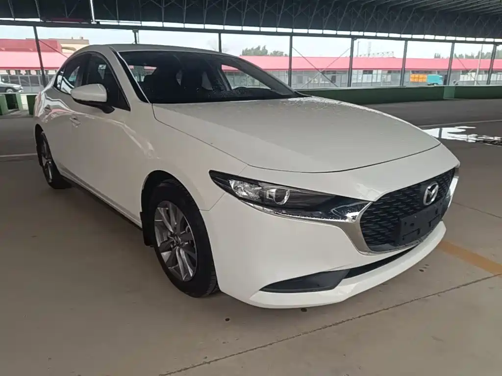 Mazda 3 Axela — фото 3