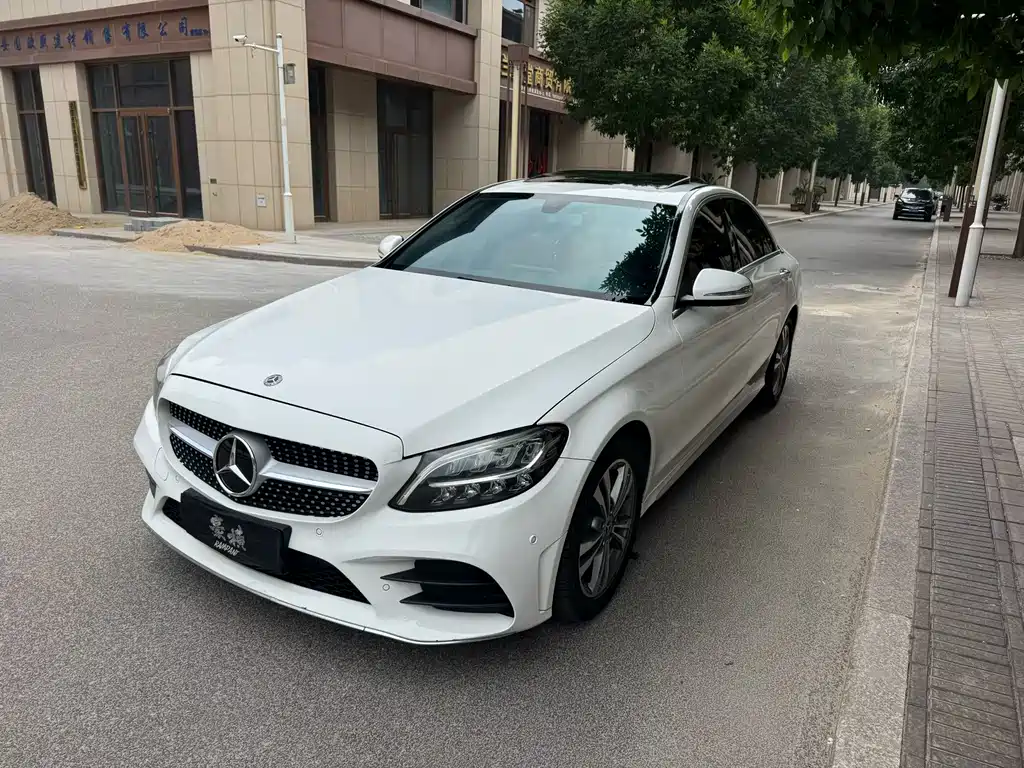 Mercedes-Benz C-Class — фото 2