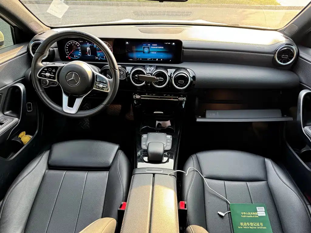 Mercedes-Benz A-Class — фото 11