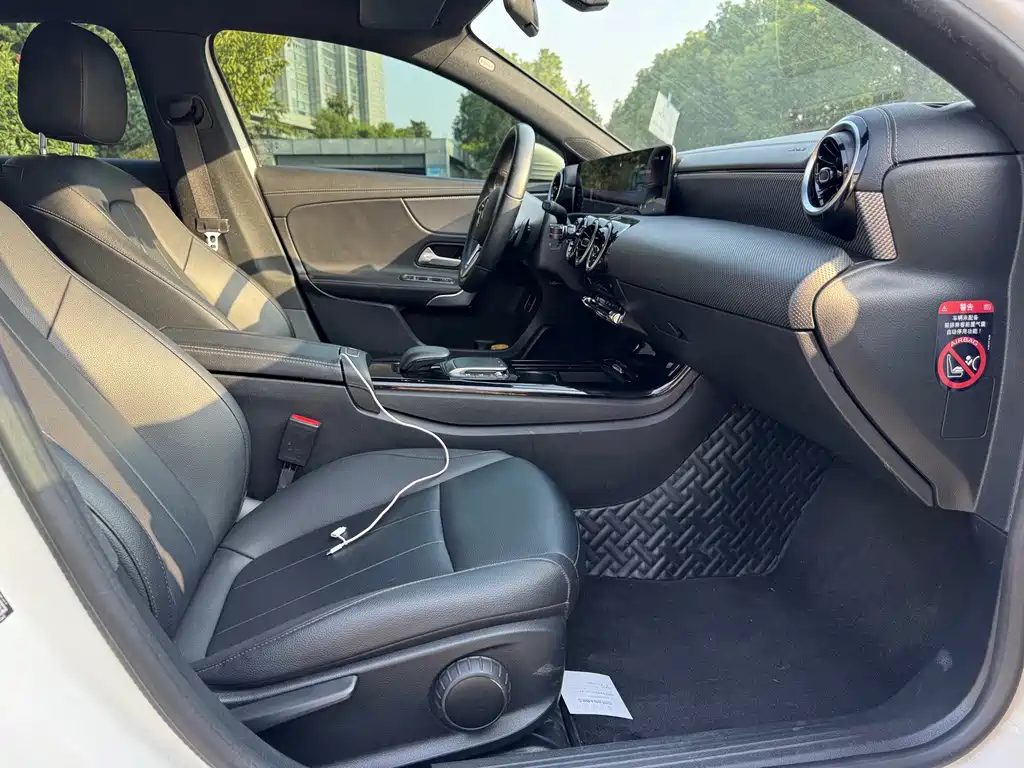 Mercedes-Benz A-Class — фото 14