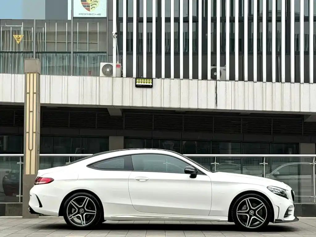 Mercedes-Benz C-Class (Import) — фото 6