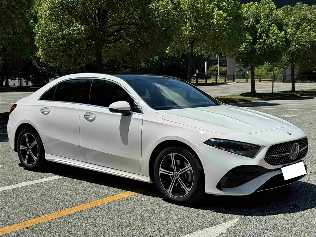 Mercedes-Benz A-Class — фото 10