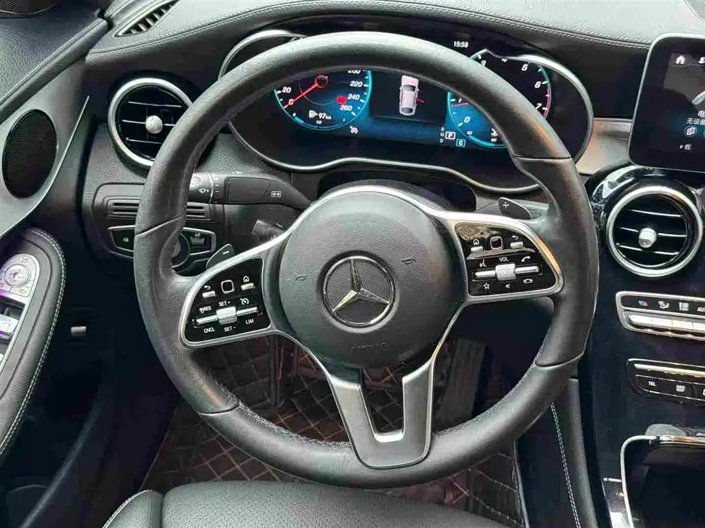 Mercedes-Benz GLC Coupe — фото 6