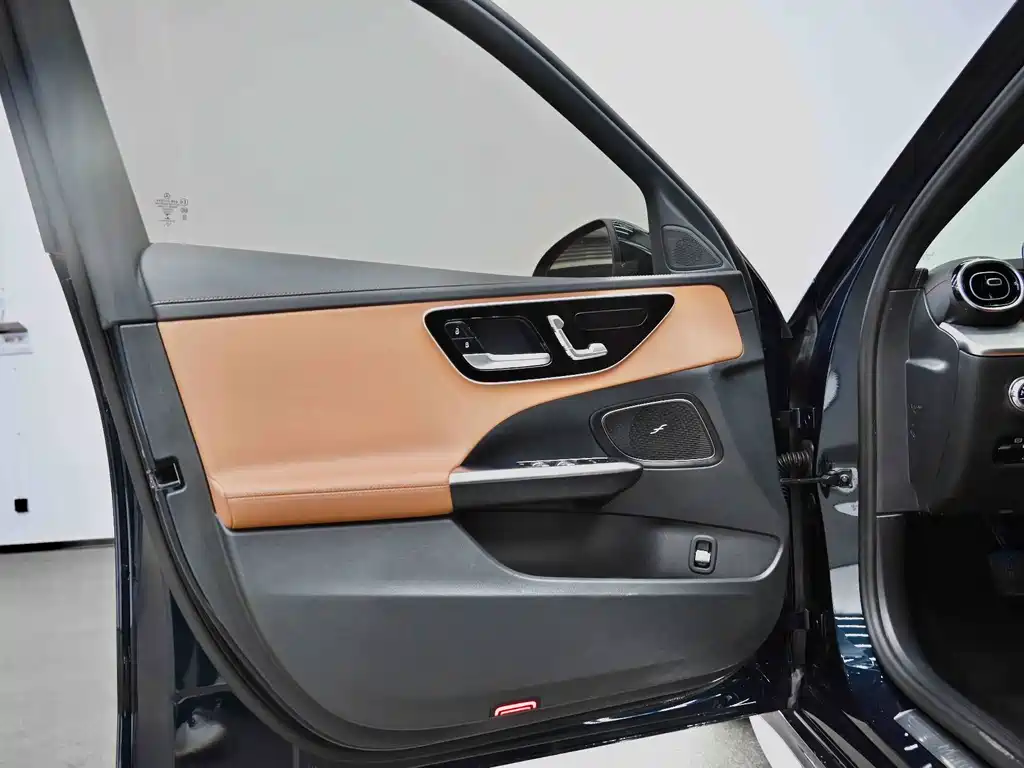 Mercedes-Benz C-Class — фото 14