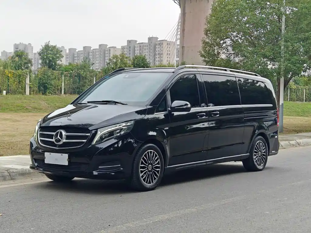 Mercedes-Benz V-Class — фото 2