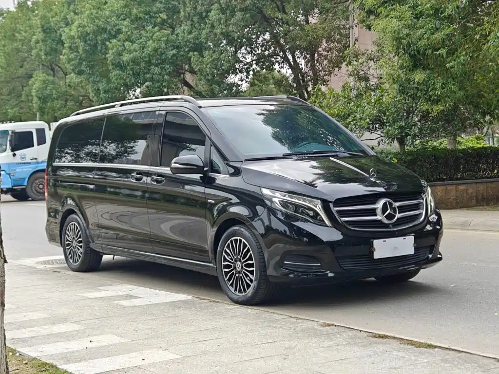 Mercedes-Benz V-Class — фото 4